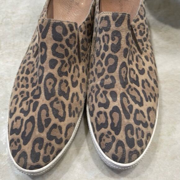 Caslon cheetah leopard slip on platform sneakers Sz 9-1/2 - Picture 2 of 11
